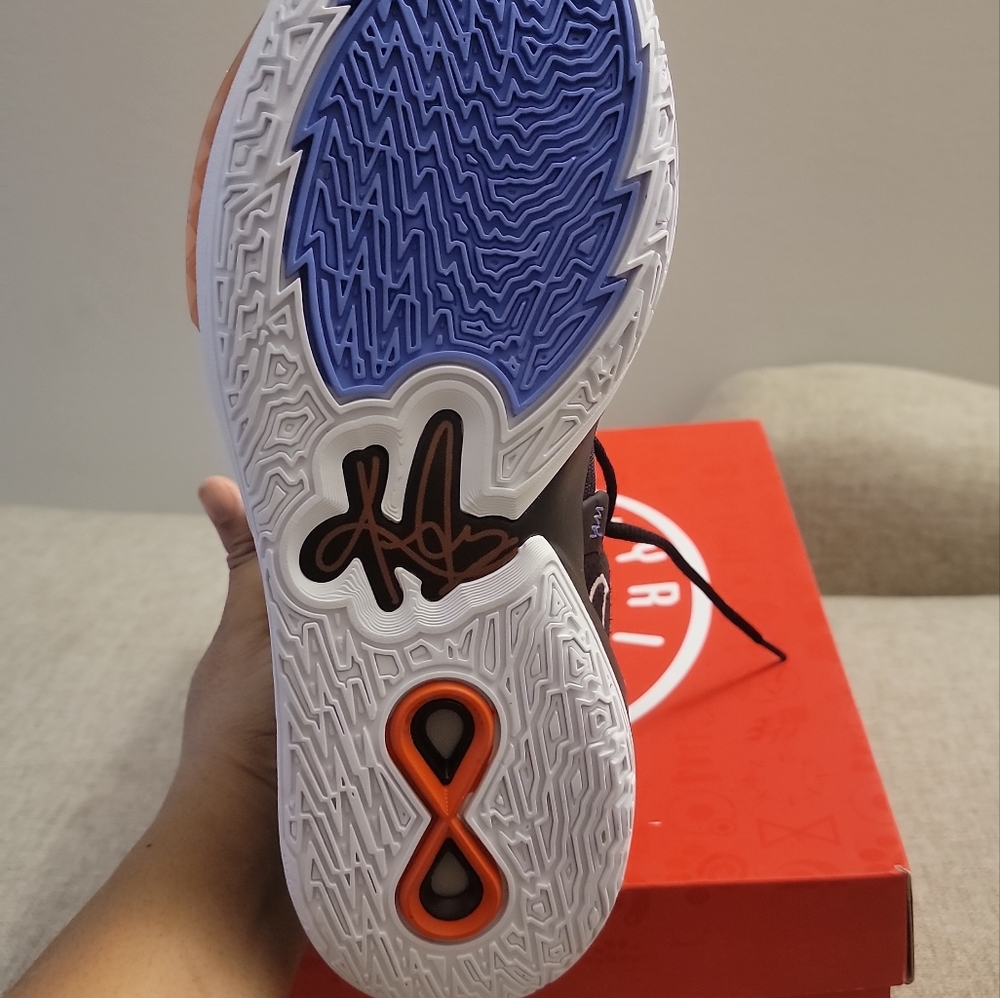 2022 Kyrie Infinity "Fire and Ice" - Picture 8 of 14